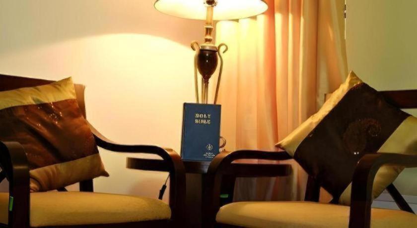 D' Leonor Hotel Davao Bagian luar foto