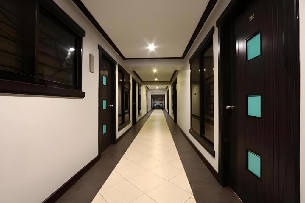 D' Leonor Hotel Davao Bagian luar foto