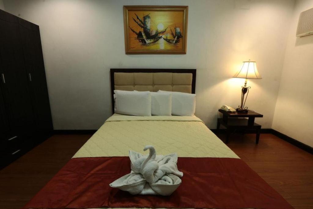 D' Leonor Hotel Davao Bagian luar foto