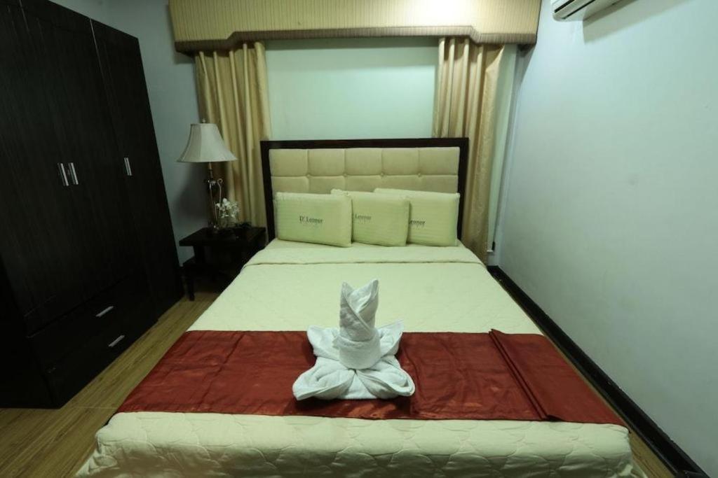 D' Leonor Hotel Davao Bagian luar foto