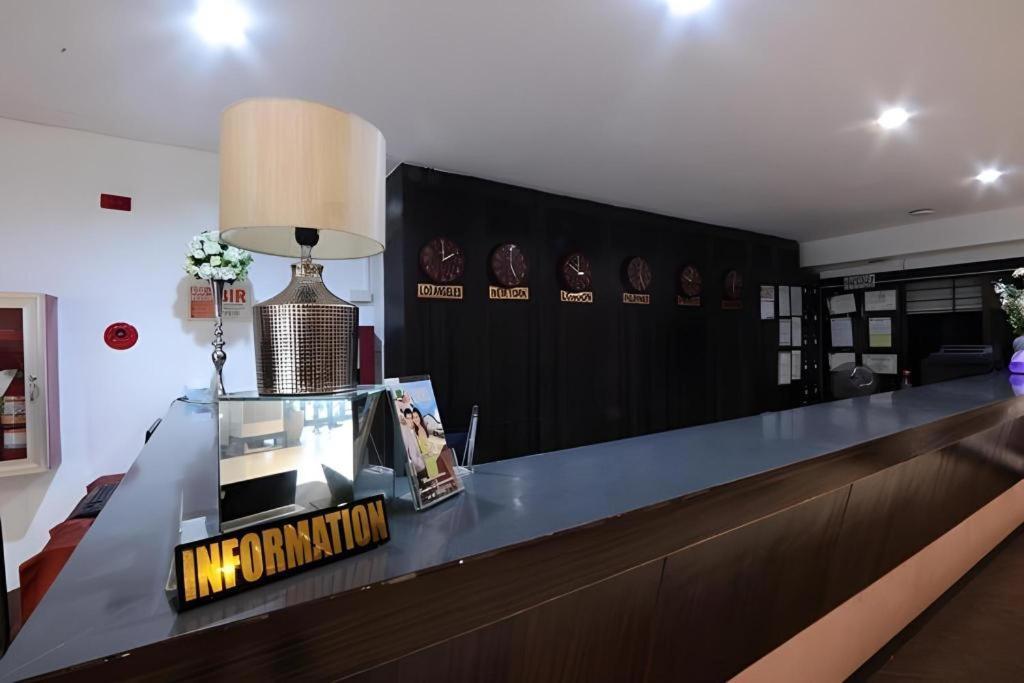 D' Leonor Hotel Davao Bagian luar foto