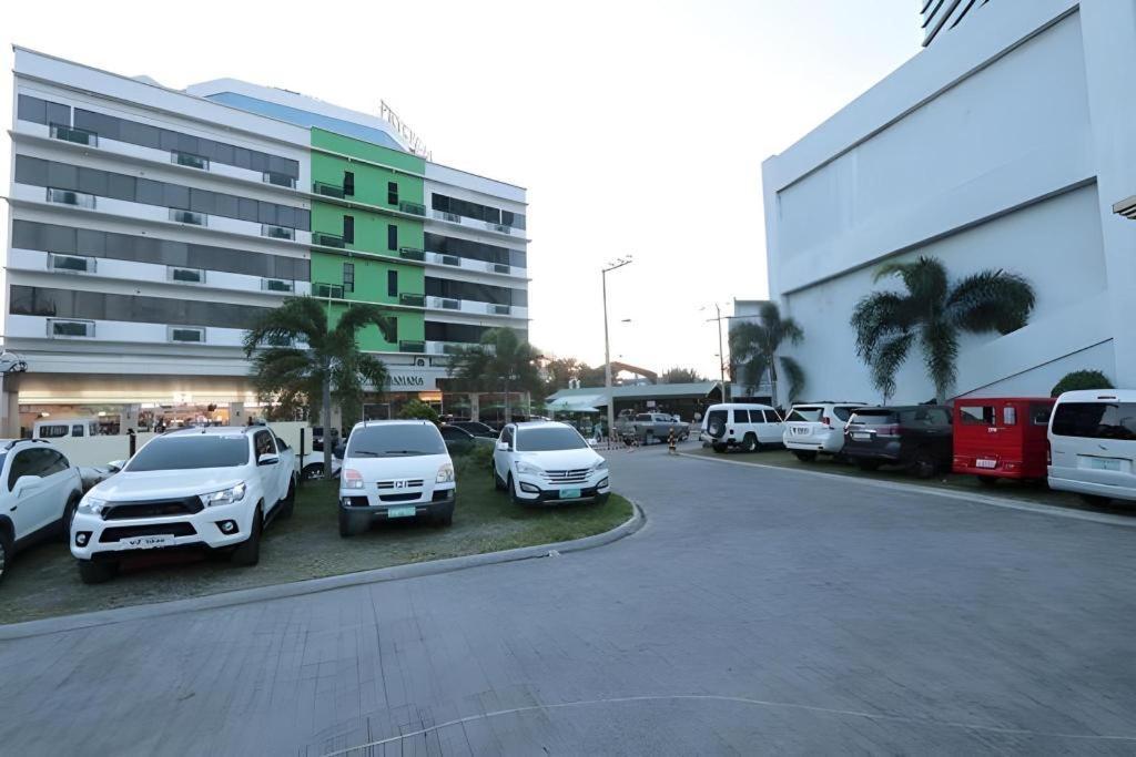 D' Leonor Hotel Davao Bagian luar foto